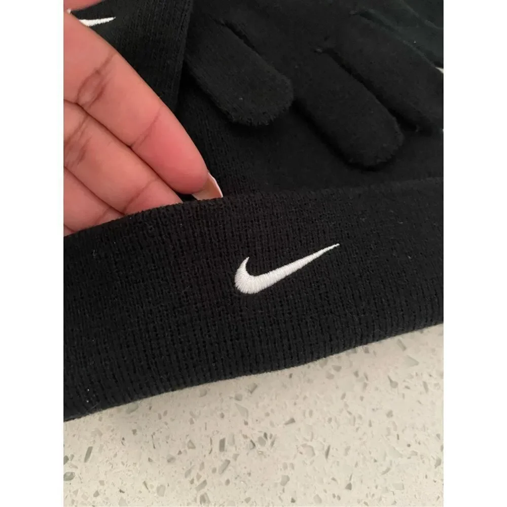 Nike Youth Black Winter 2-Piece Beanie & Gloves Set Brand New Ribbed